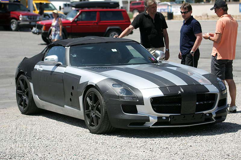 Mercedes-Benz SLS Roadster: Στο δρόμο που χάραξε η SLR