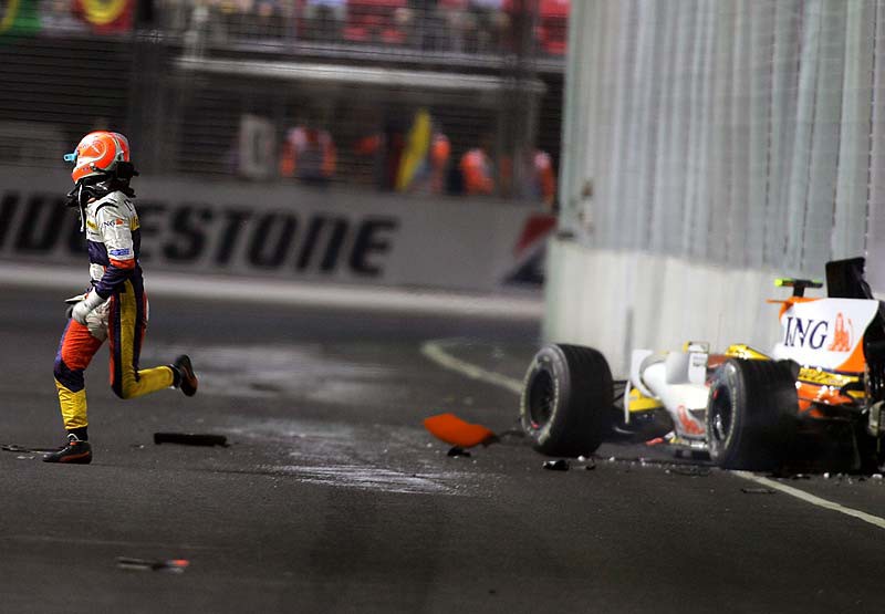 Η FIA ερευνά τις κινήσεις της Renault στη Σιγκαπούρη 2008