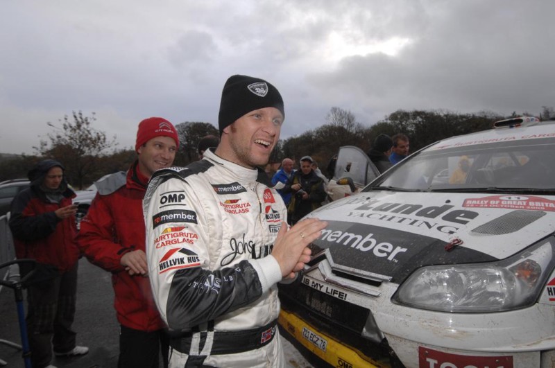 Αποστολή στην ΟυαλίαΡάλι Βρετανίας 2009: Ταχύτερος ο P. Solberg στο shakedown