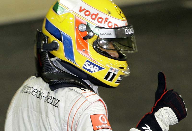 GP Αμπου Ντάμπι 2009: Στην pole διά περιπάτου ο Lewis Hamilton