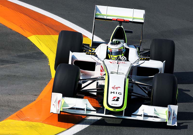 Βάφονται ασημένιες οι Brawn-Mercedes