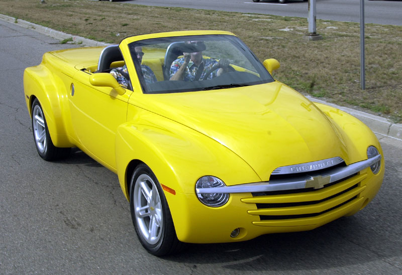 Σε δύο χρόνια στην κυκλοφορία το Chevrolet SSR