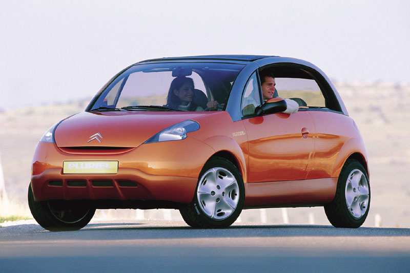 Στην παραγωγή το 2002 το Citroen Pluriel