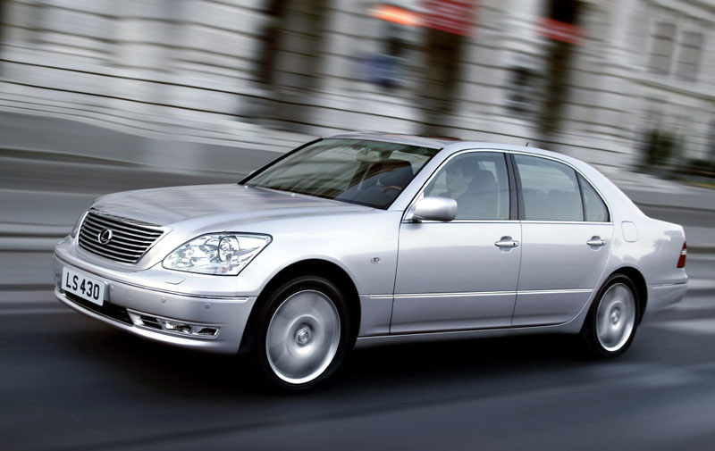 Ανανέωση για τη ναυαρχίδα της Lexus…