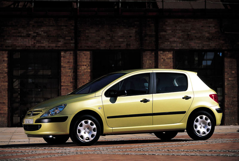 Aύξηση πωλήσεων για την Peugeot το 2000