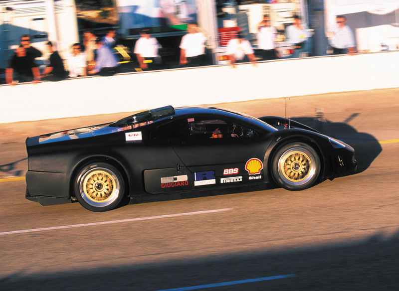 To VW W12 Coupe των ρεκόρ