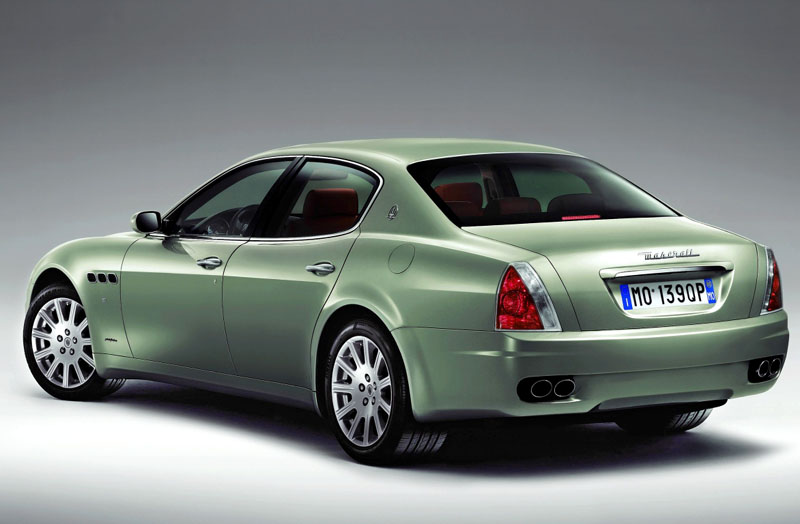 Εις τα ενδότερα της Maserati Quattroporte…