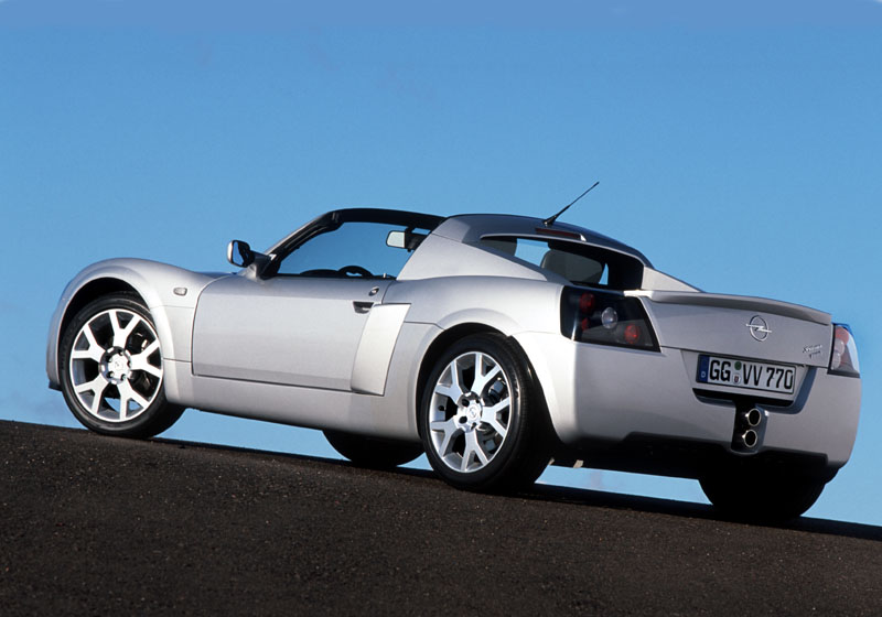 Πρεμιέρα για το Opel Speedster Turbo στη Γενεύη