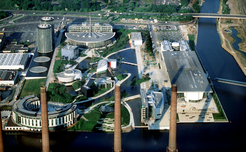 Kέντρο αυτοκίνησης από τη VW στο Wolfsburg