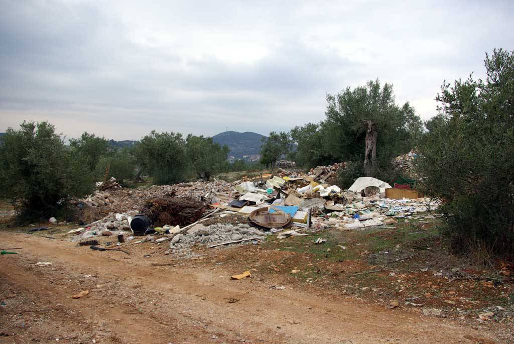 Πεζοπορία στα περιβόλια της Μιτζέλας