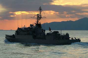 Τελείωσε η «κρουαζιέρα» της τουρκικής κορβέτας εντός των ελληνικών χωρικών υδάτων