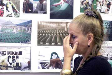 Χωρίς αξία για τους επιζήσαντες η σερβική συγγνώμη για τη Σρμπρένιτσα