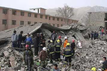 Εκατοντάδες νεκροί στην Κίνα από την ισχυρή δόνηση των 6,9 Ρίχτερ