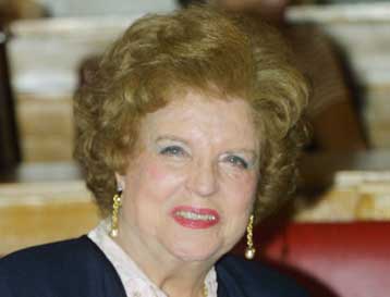 Τέλος εποχής στο θέατρο με το θάνατο της Αννας Καλουτά