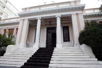 Αλλο ΔΝΤ, άλλο ευρωπαϊκός μηχανισμός στήριξης, λέει η κυβέρνηση