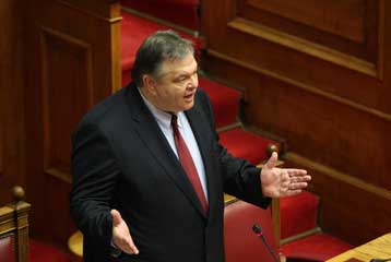 «Πράξεις, όχι πυροτεχνήματα» ζητά ο Βενιζέλος από την Τουρκία για μείωση εξοπλισμών