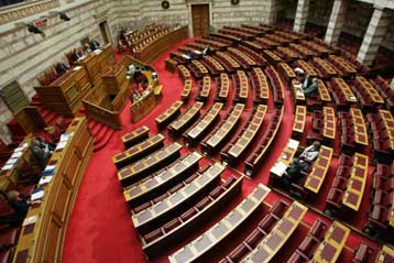 Σκληρή κριτική από την Αντιπολίτευση στην τοποθέτηση του Παπανδρέου ενώπιον της ΚΟ