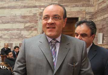 Δεν χρειάζεται μείωση μισθών εφόσον προχωρήσουν οι διαρθρωτικές αλλαγές, λέει ο ΣΕΒ