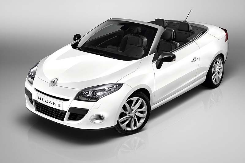 Renault Megane CC: Ανοιχτοί ορίζοντες