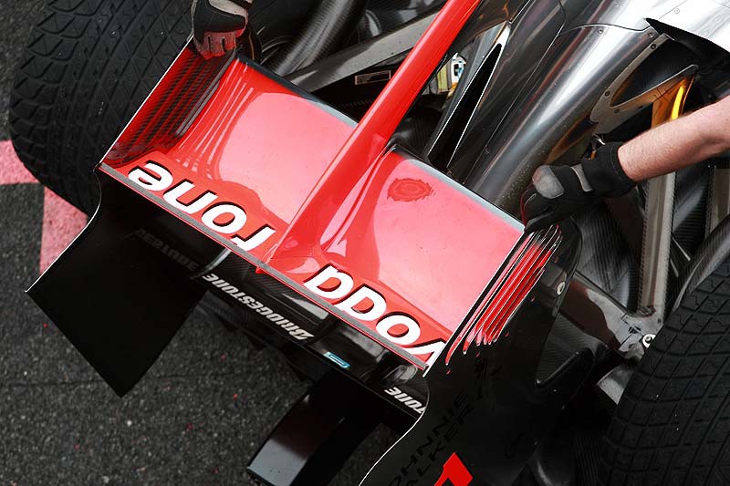 Αμφιβολίες για τη νομιμότητα της πίσω πτέρυγας της McLaren