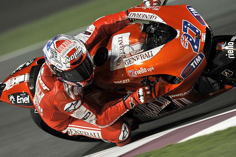 MotoGP Κατάρ 2010: Πυροτεχνήματα του C. Stoner στα ελεύθερα