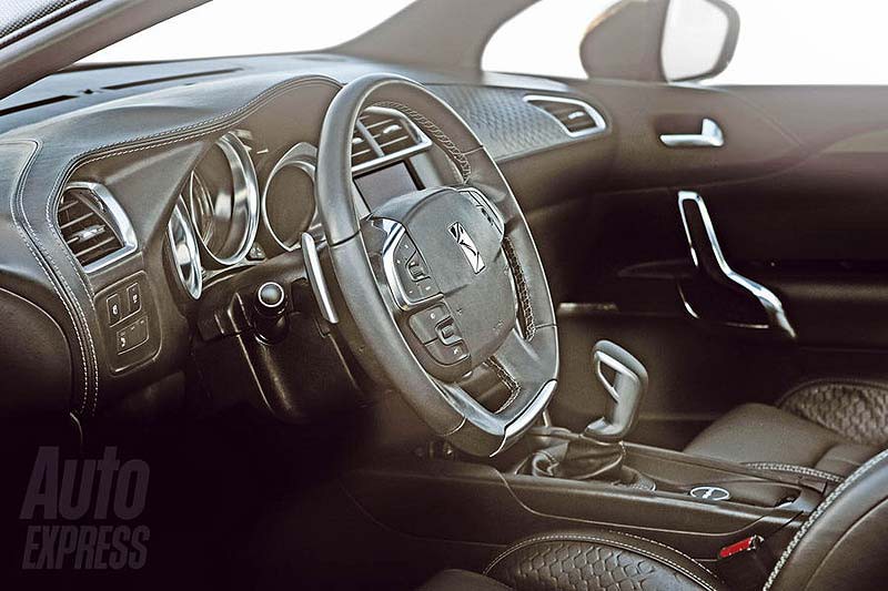 O πλούσιος εσωτερικός κόσμος του DS4 High Rider