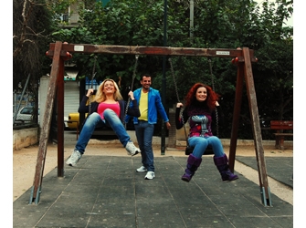 Τρεις Τρεις Εννιά