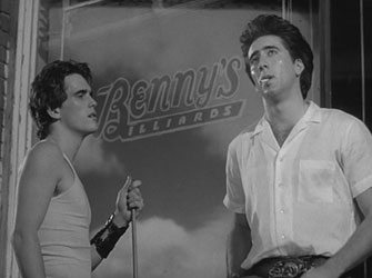 Ο Αταίριαστος, 18/8, STAR