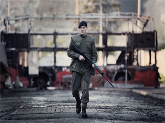 Το «’71» του Γιαν Ντεμάνζ κυριαρχεί στις αίθουσες αυτήν την εβδομάδα