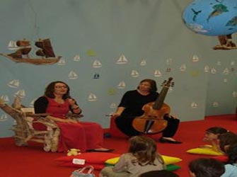 Βραδιά αφήγησης για μικρούς και μεγάλους