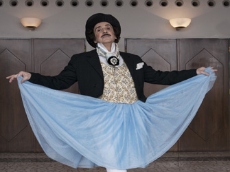 Καλλιτέχνες όπως δεν τους έχετε ξαναδεί μέσα από το φακό του Βασίλη Βρεττού