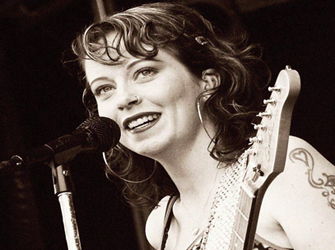 Anneke Van Giersbergen – Danny Cavanagh