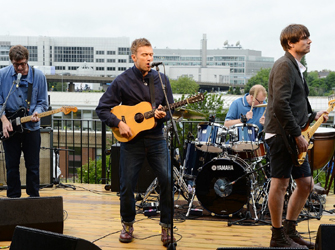 Ακούστε δύο νέα τραγούδια των Blur