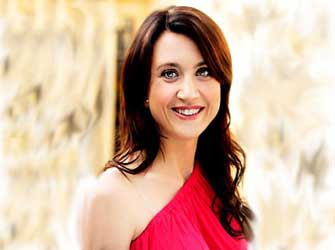 H Camilla Lakberg στις εκδόσεις Μεταίχμιο