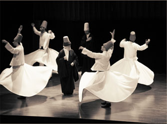 Δύο νύχτες μυσταγωγίας με τους περιστρεφόμενους Δερβίσηδες