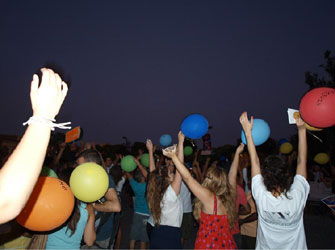 Η «Εδρα» ζητάει εθελοντές καλλιτέχνες