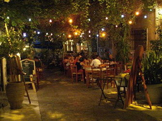 «Εξάρχεια (Α’ Μέρος)» στη «Μηχανή του Χρόνου»