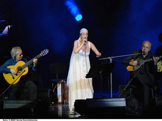 Dulce Pontes – Paco Pena – Θανάσης Πολυκανδριώτης