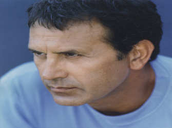 Γιώργος Νταλάρας: Η ποίηση στη μουσική του Μίκη Θεοδωράκη