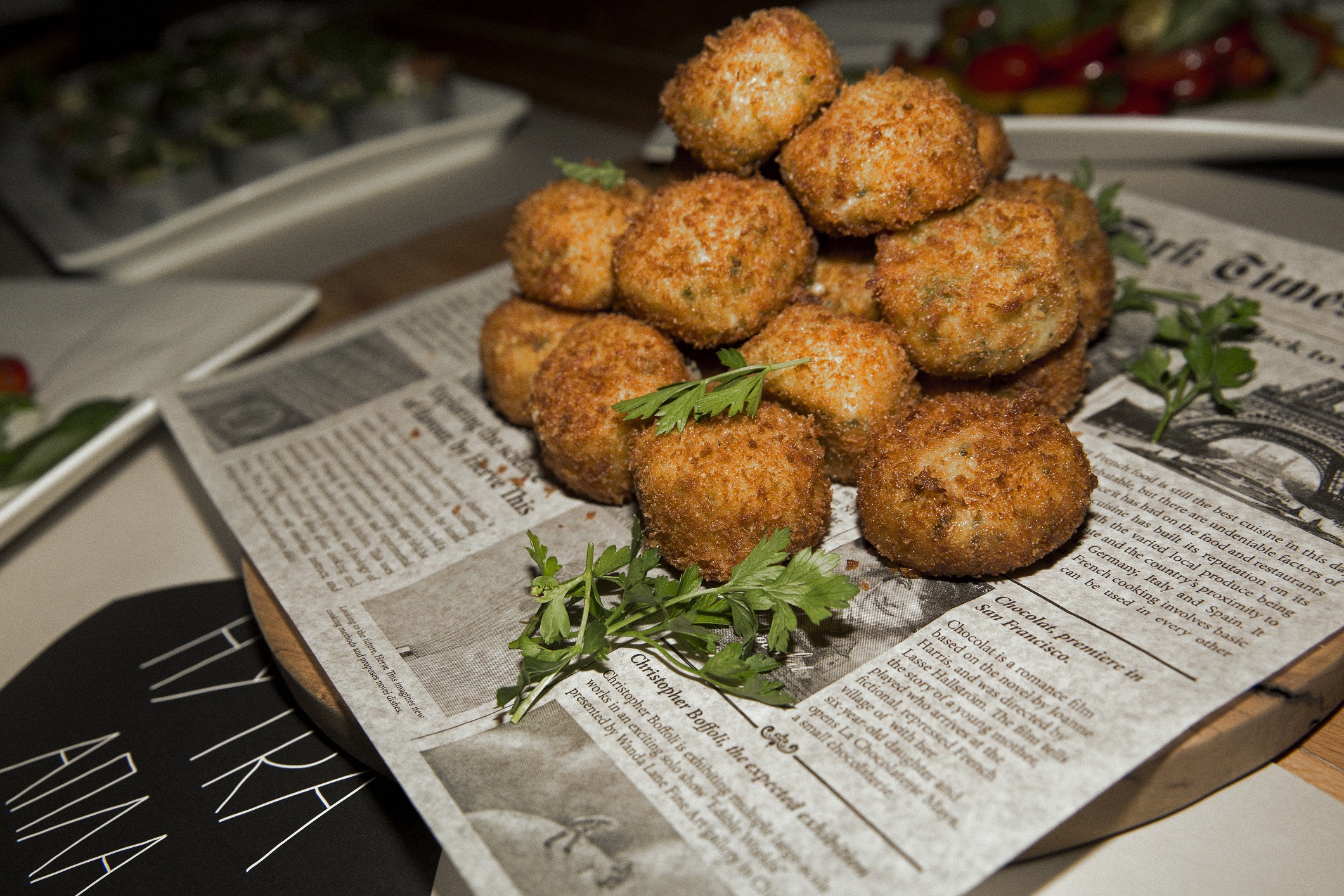 Hytra: φαγητό και ποτό στην ταράτσα της Στέγης