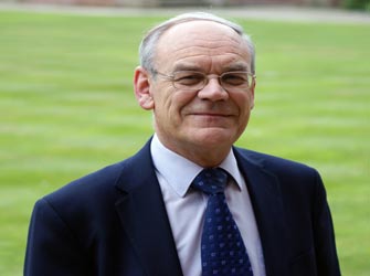 O Ντέιβιντ Χόλτον μιλά για την Ελλάδα, τη γλώσσα και τον πολιτισμό της