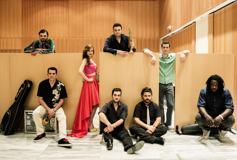 Imam Baildi: «Πολλά τραγούδια μας αρέσουν πολύ στην πρωτότυπη εκτέλεσή τους και δεν έχουμε κάτι να προσφέρουμε»