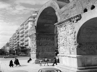 Η (ά)γνωστη πόλη… …μέσα από το βλέμμα του Σωκράτη Ιορδανίδη