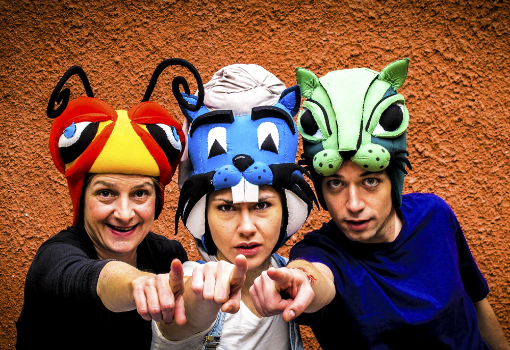 «Ξημερώνει» της Μαρίας Παπαλέξη (Θέατρο αλληλεγγύης για παιδιά)