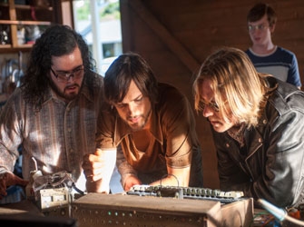 Πώς έφθασε η βιογραφία του Στιβ Τζομπς τόσο σύντομα μετά το θάνατό του στη μεγάλη οθόνη;