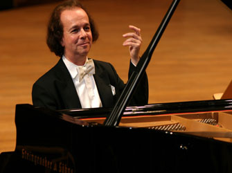 Τέσσερα πιάνα – Τέσσερις σολίστ