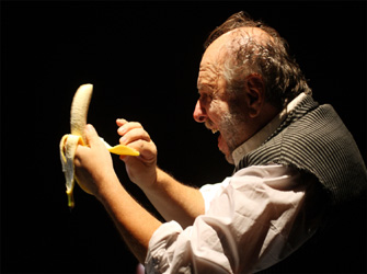 O Πάνος Σκουρολιάκος επανέρχεται μετά από 17 χρόνια ως «Κραπ»