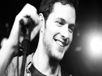 Leon: «η μουσική έχει τη δύναμη να αλλάξει τις ζωές προς το καλύτερο»