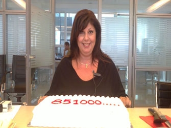 H Λένα Μαντά γιορτάζει 851.000 αντίτυπα