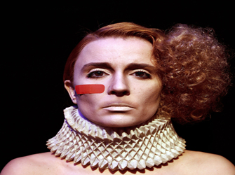 Η Μαριάνθη Σοντάκη στο in.gr: «Ο Ορλάντο έγινε σύμβολο του φεμινισμού που ανέτειλε»